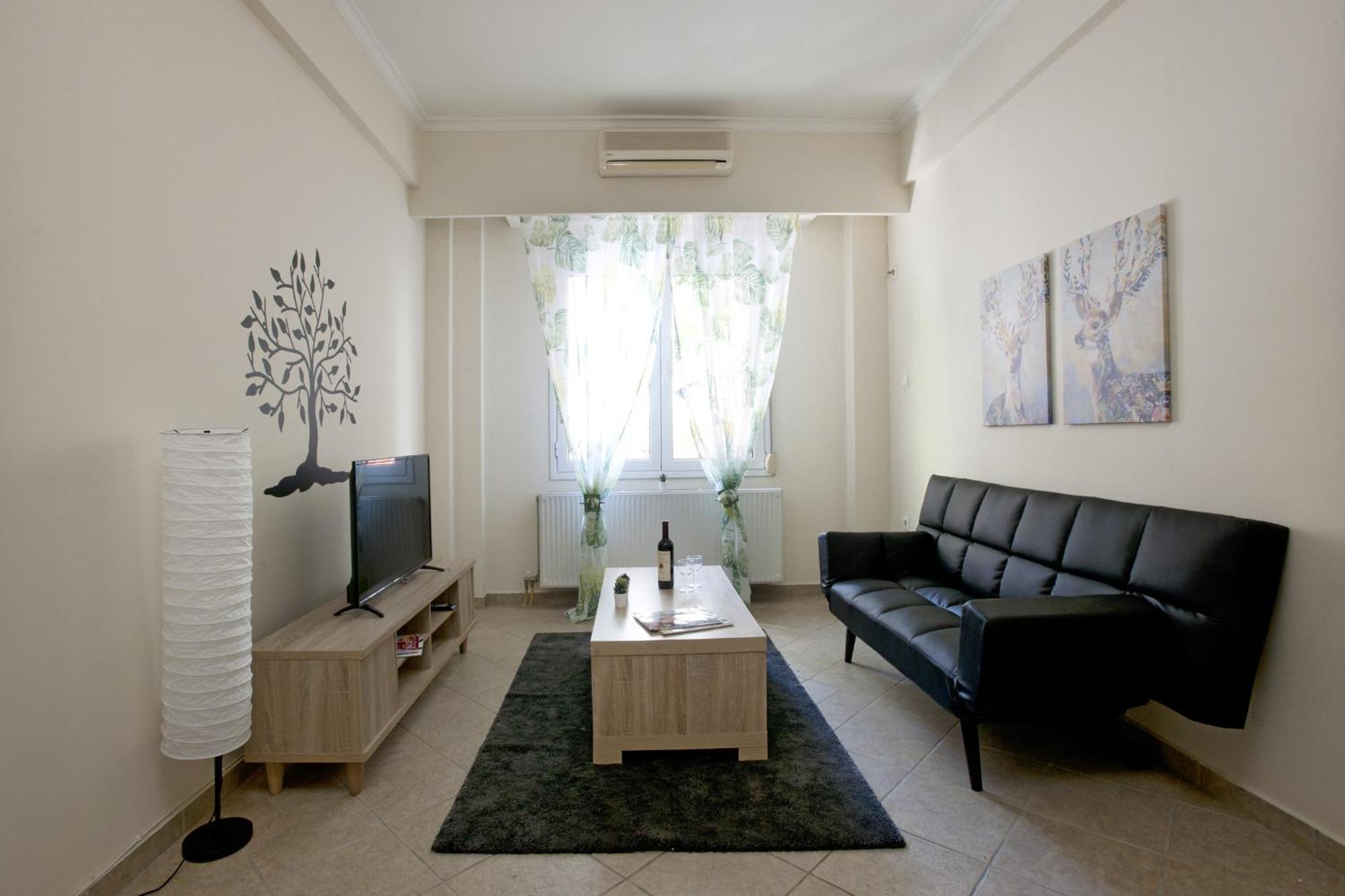 Comfortable Apartment At The Foot Of The Odeon Of Herodes Atticus Athen Eksteriør billede